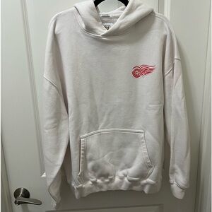 Men’s Abercrombie red wings hoodie